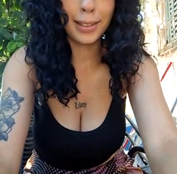 Flora-latin-girl Chatroom