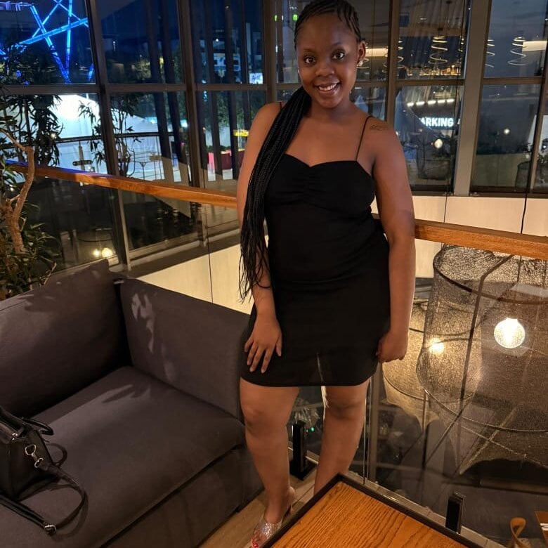 FreakyMamasita Chatroom