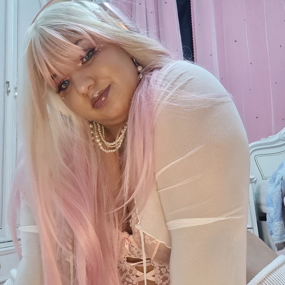 FullSizeQueen Chatroom