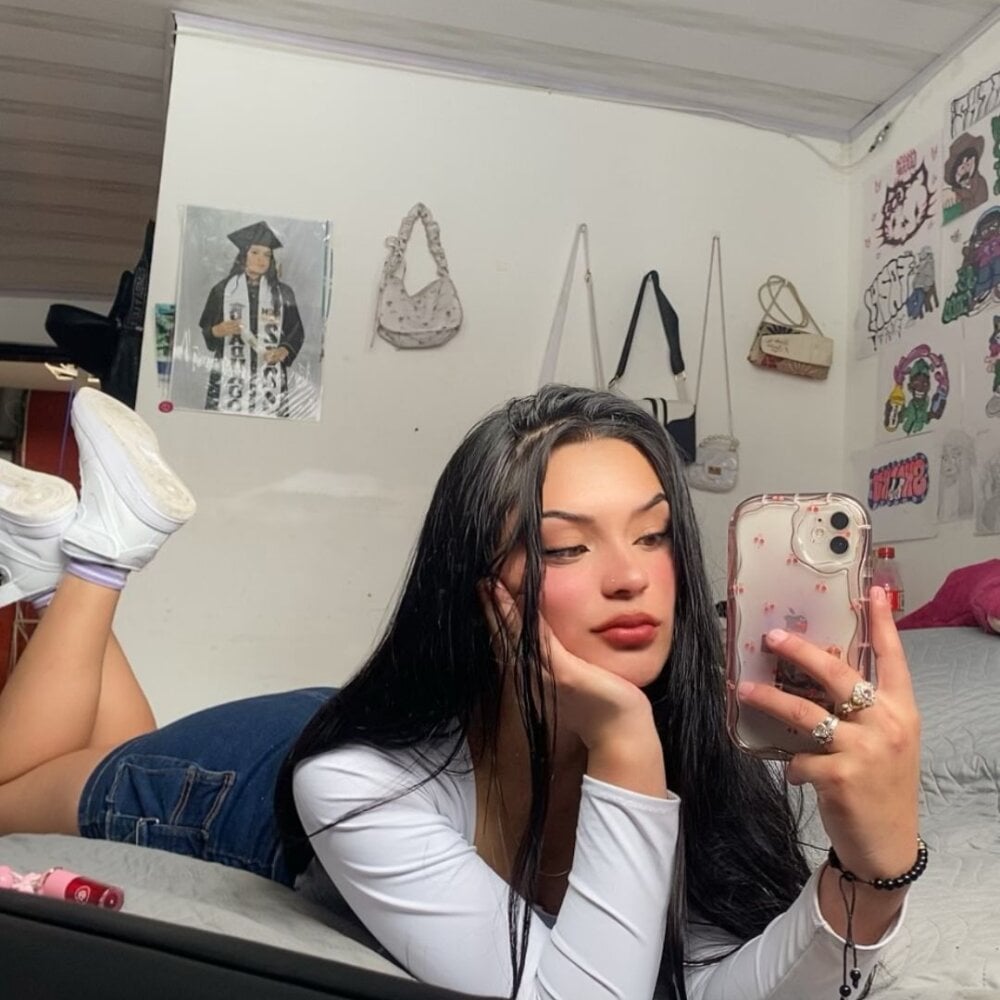 GAbrielaBotero Chatroom