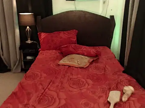 GODDESSxBELLA Chatroom