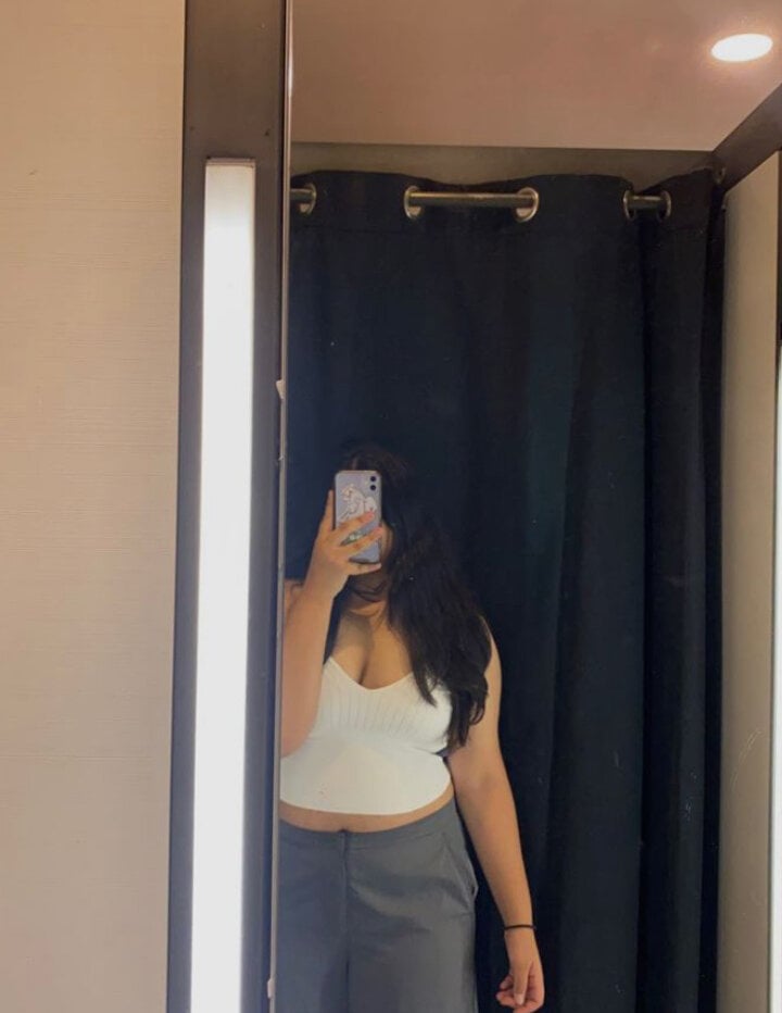 GloriaSquirtzx Chatroom