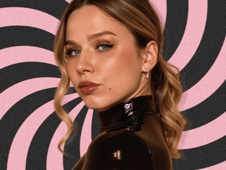 GoddessRoss Chatroom