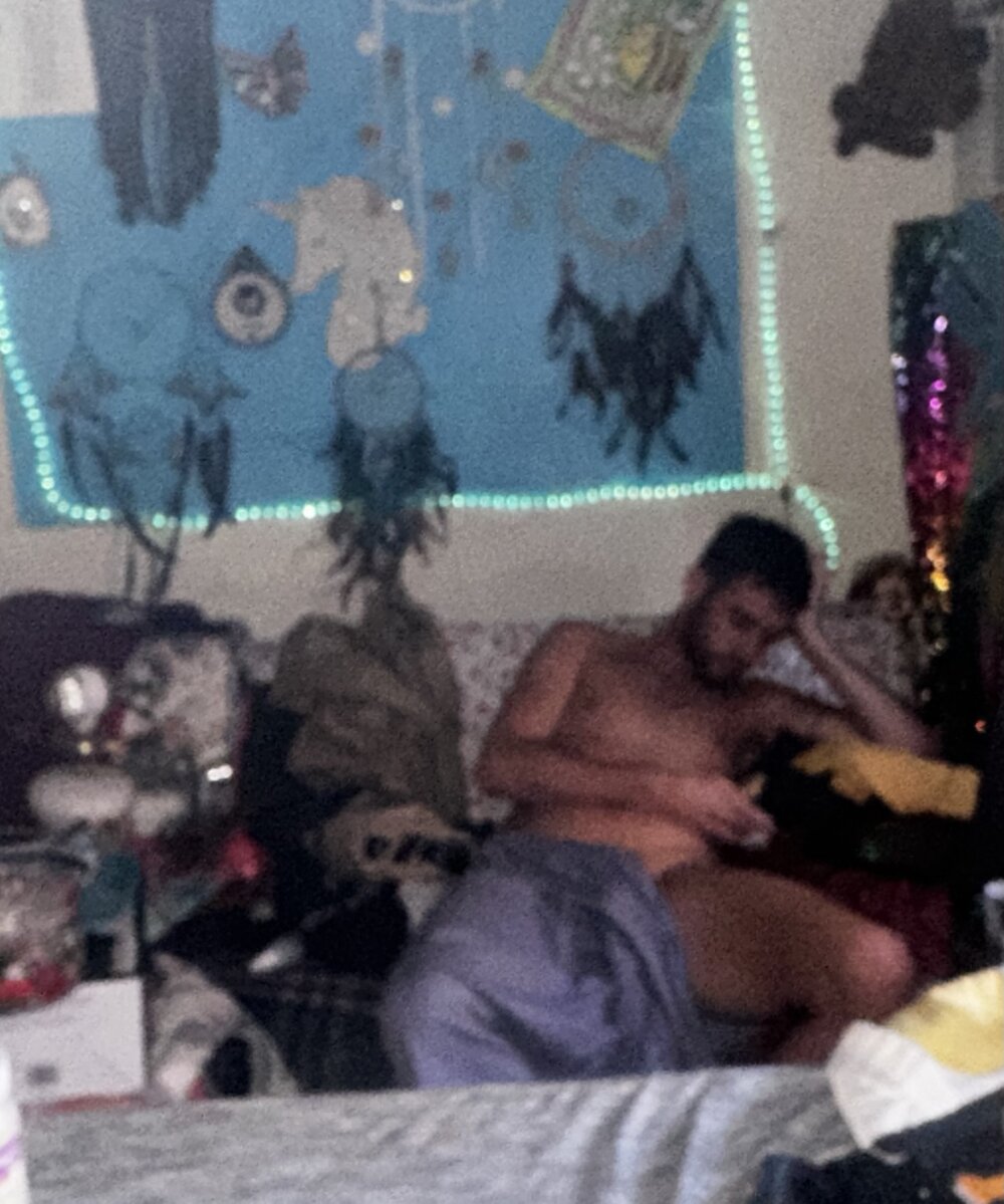 Graysontaylor@xh Chatroom