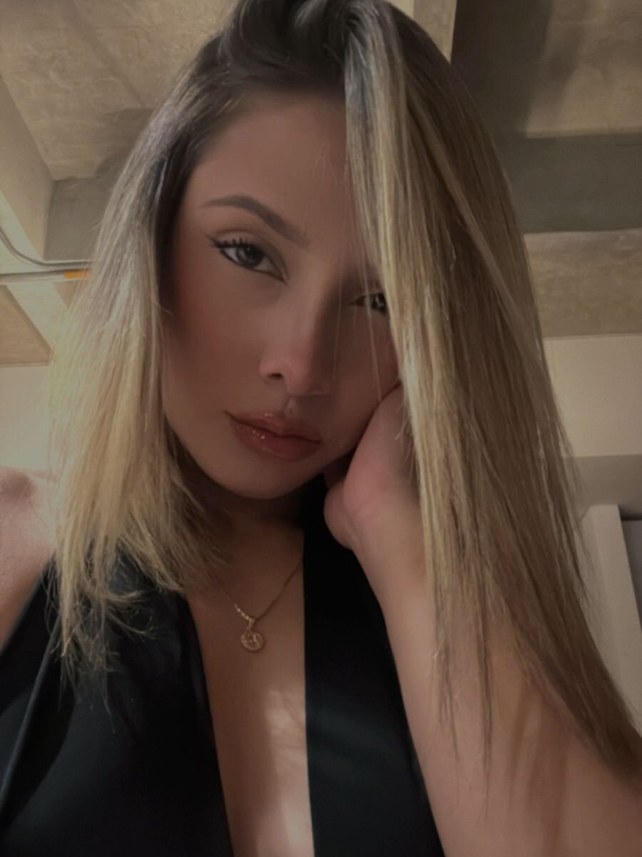 GretaVelvet Chatroom