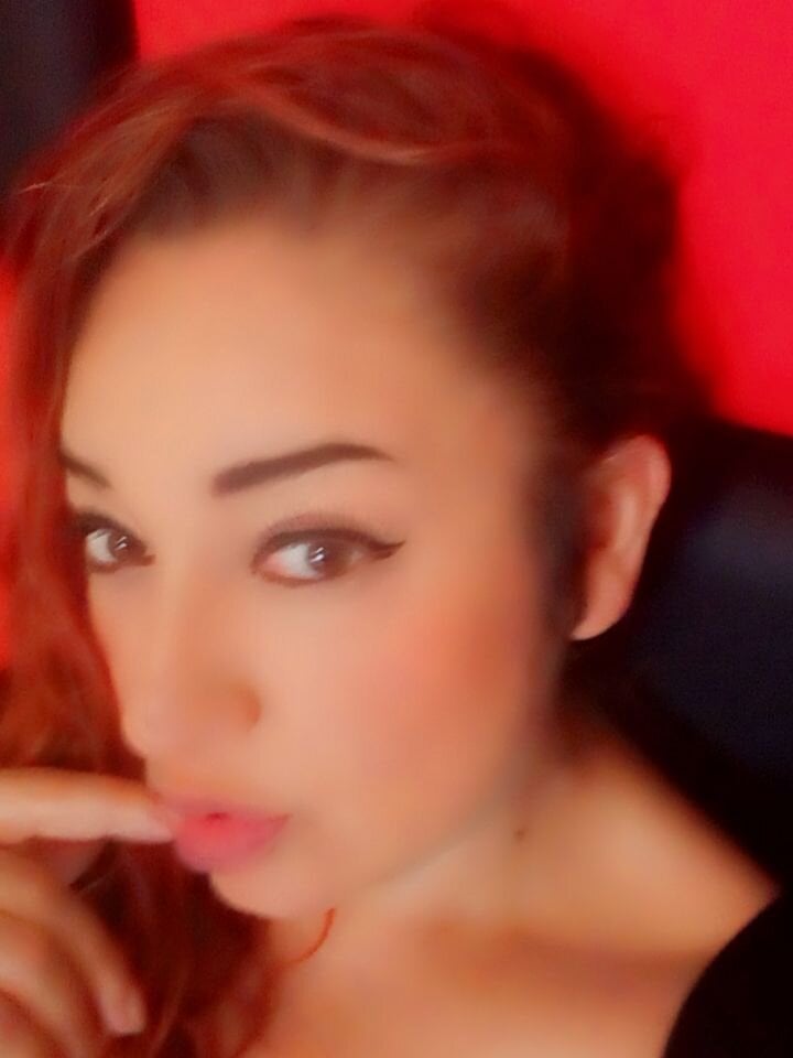 Hannah_andrews Chatroom