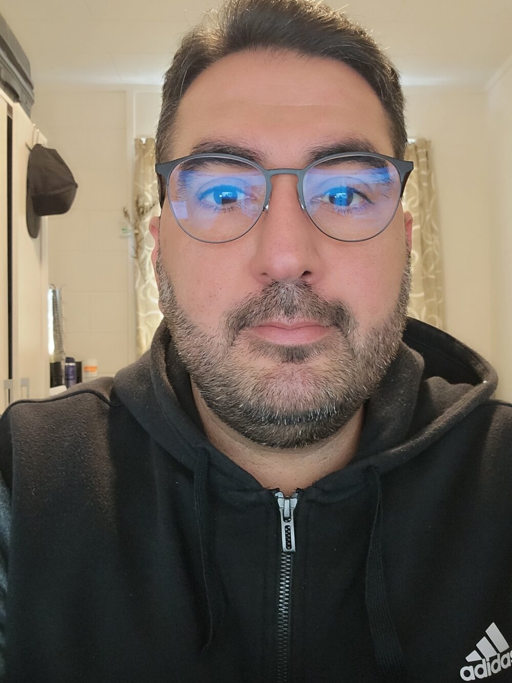 Hardarab111 Chatroom