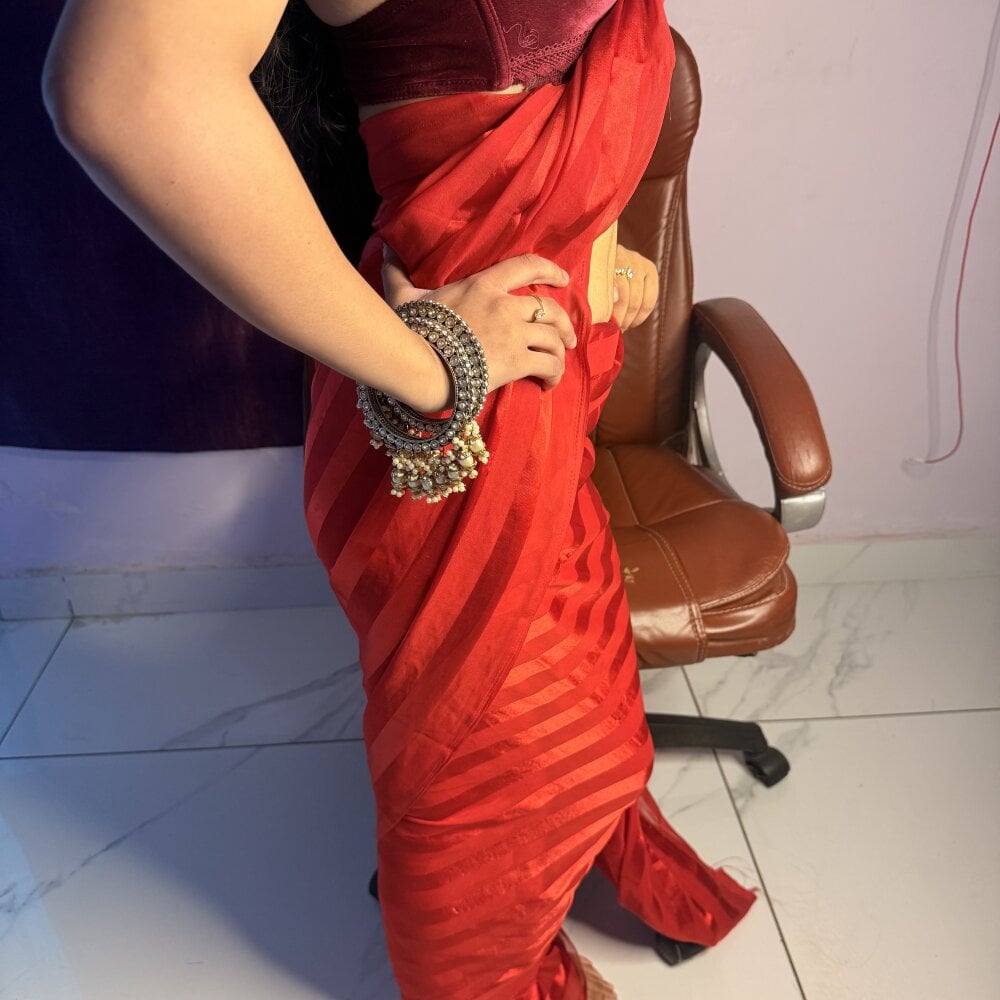 Haseen_Kudii Chatroom