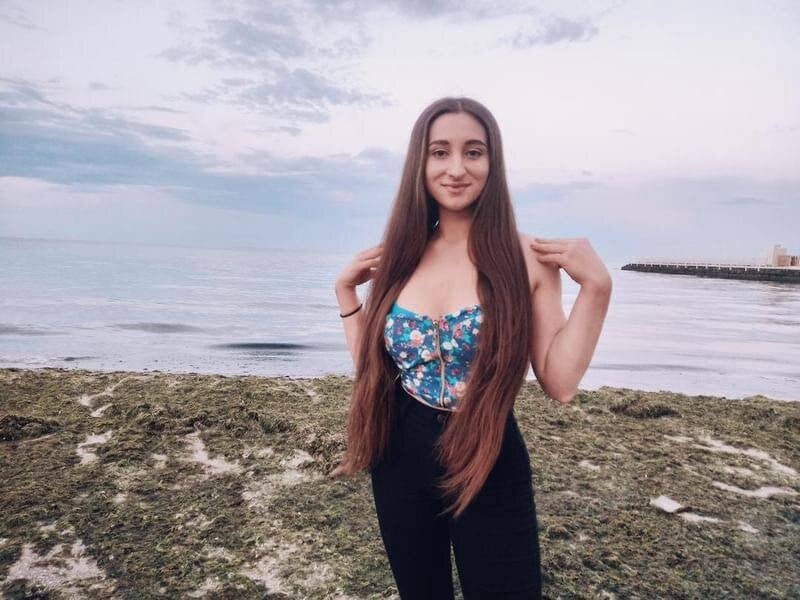 HelenaXDeep Chatroom