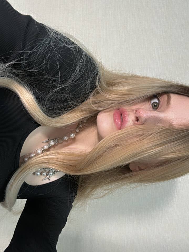 Helga__Pataki Chatroom