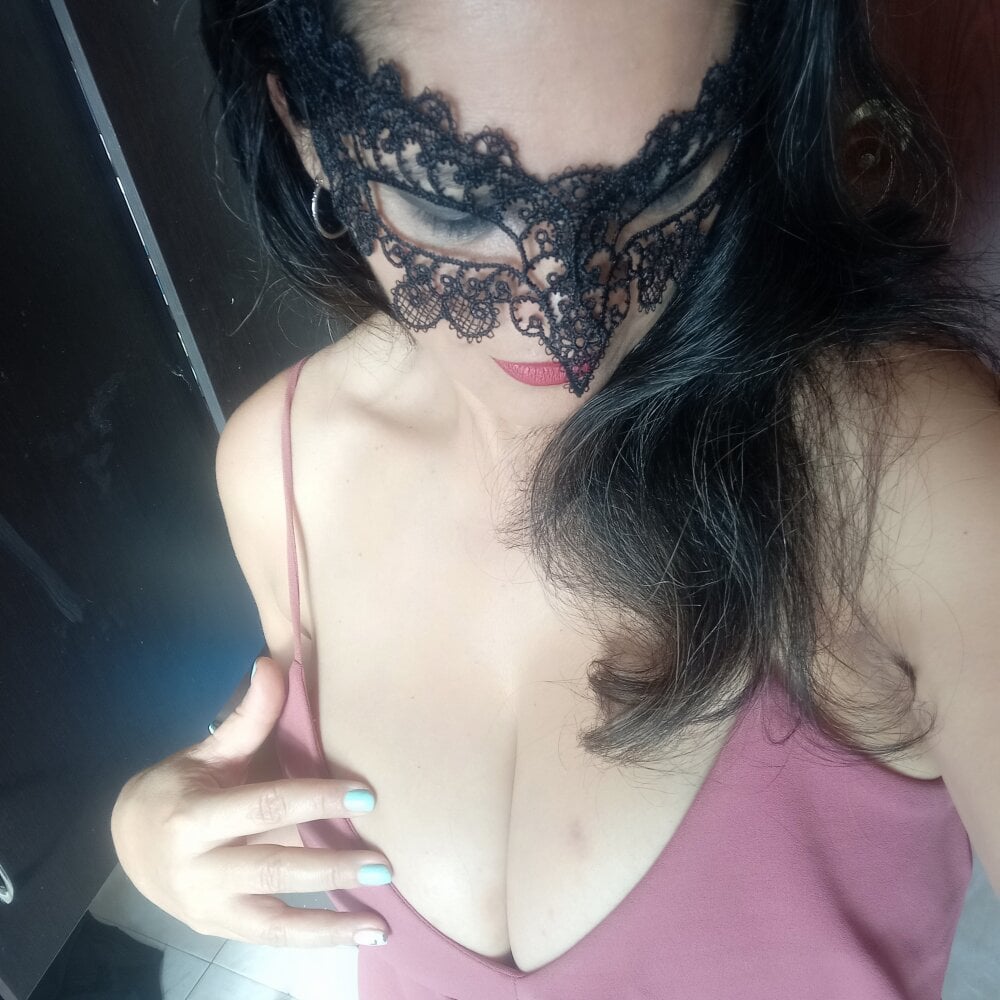 Hemeralda Chatroom