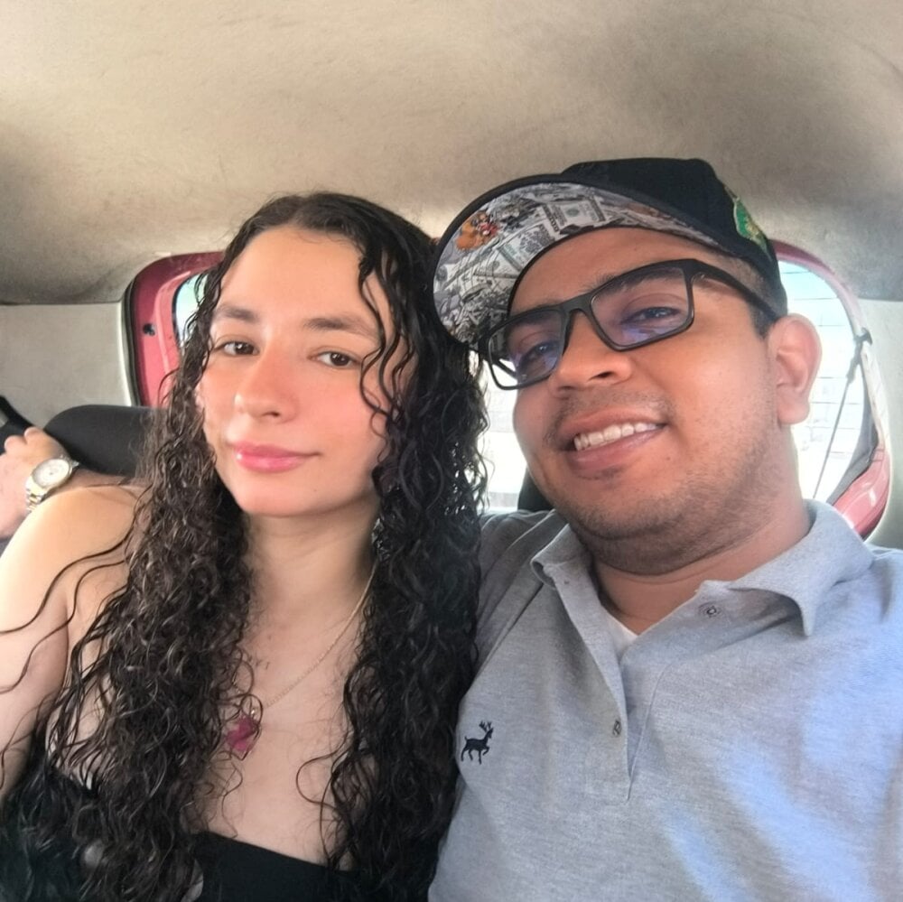 Horny_firecouple Chatroom