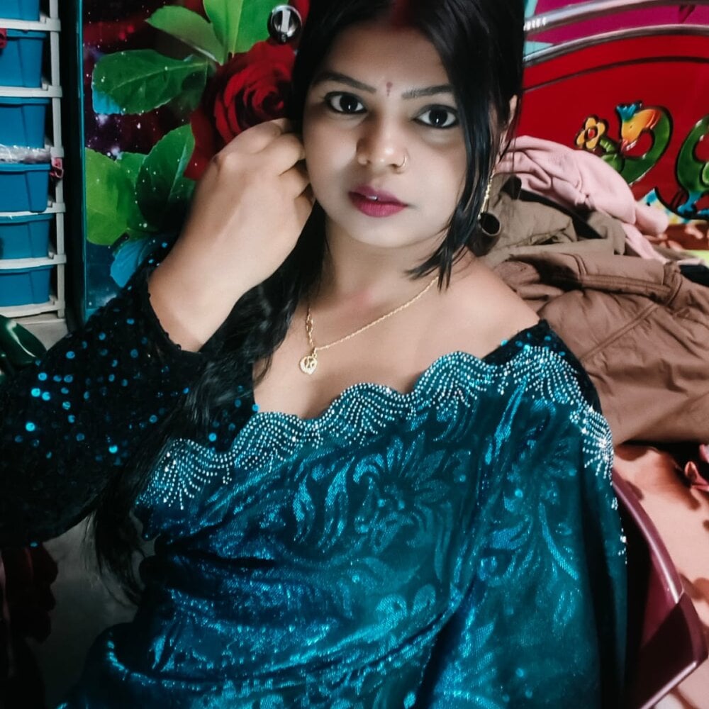 Hot-Arohi Chatroom