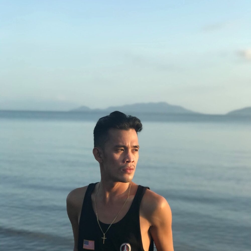 Hot-babyyboy30 Chatroom