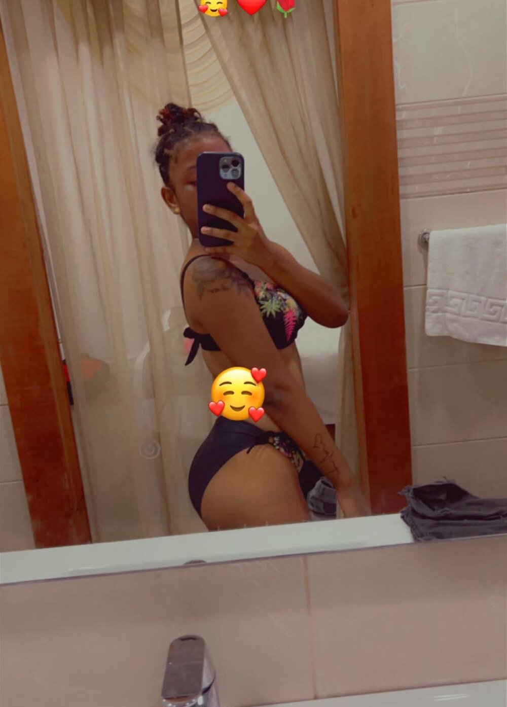 HotJessy18 Chatroom