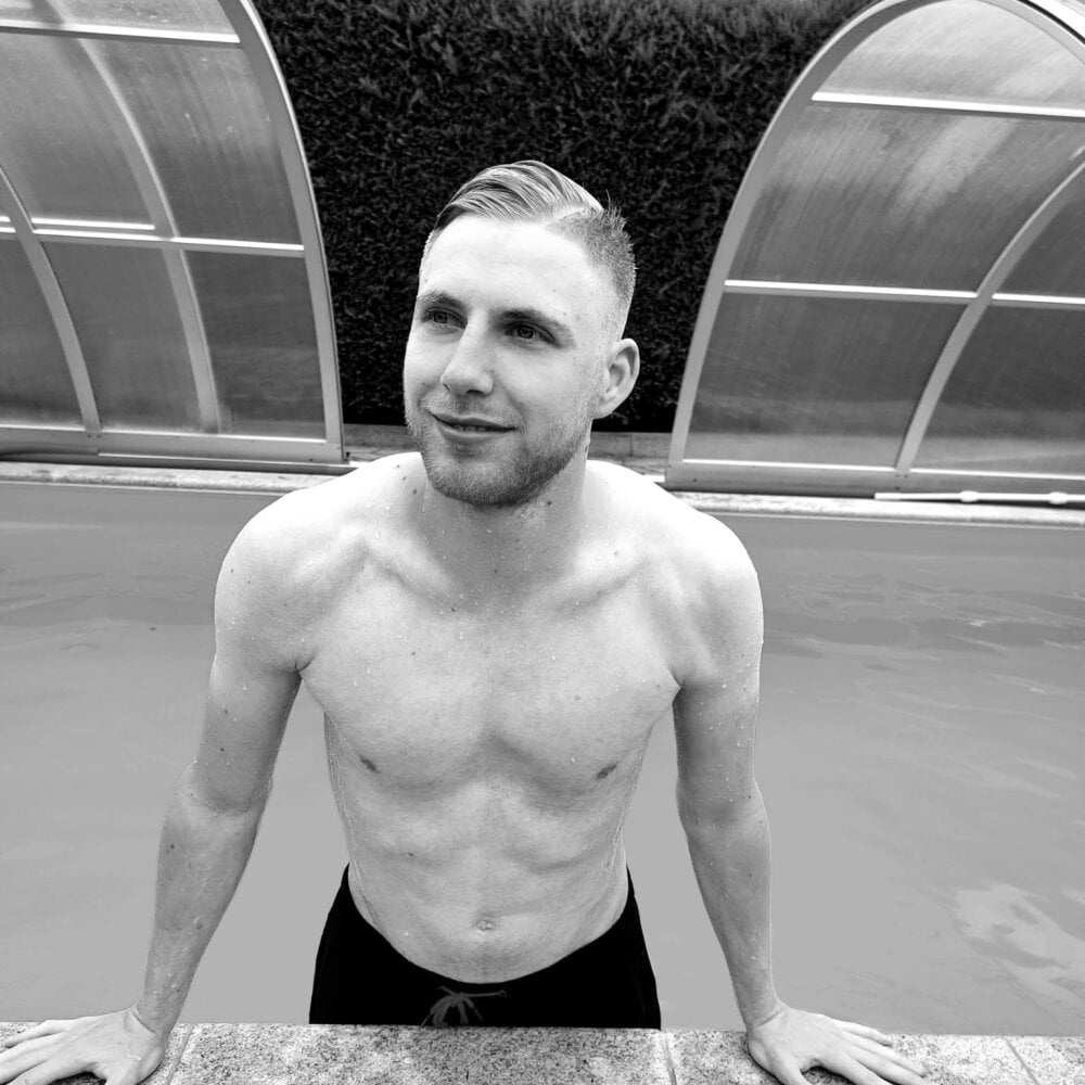 Hot_Iceman69 Chatroom