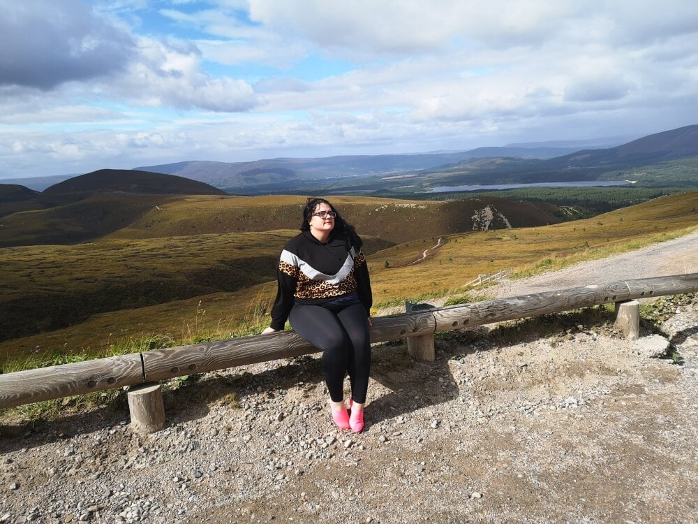 Hot_ScotchXX Chatroom