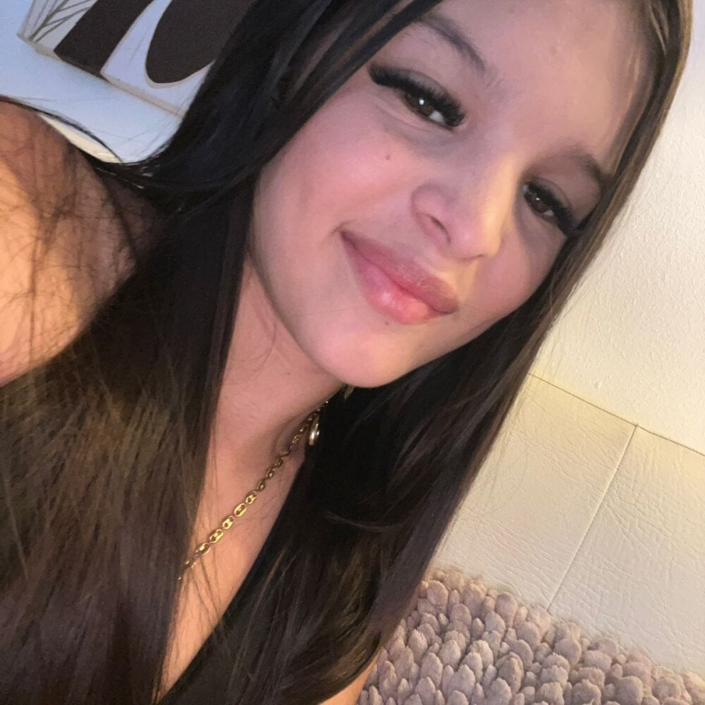 Hot_pretty_girls Chatroom