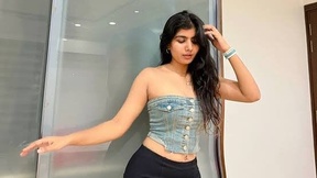 Live Snapshot of hot-pyaari hot-pyaari
