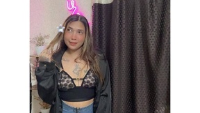Live Snapshot of hotcherryyyy hotcherryyyy