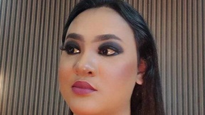 hotcum-ella