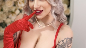 HugeBoobsAlice
