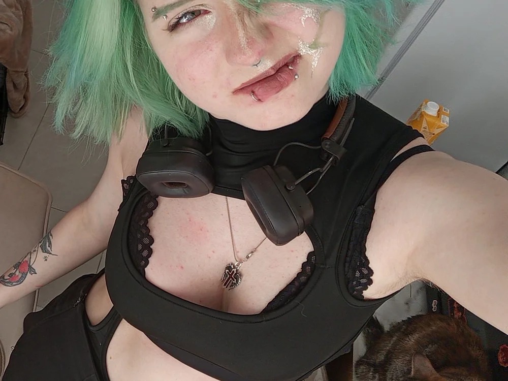 HunXena Chatroom