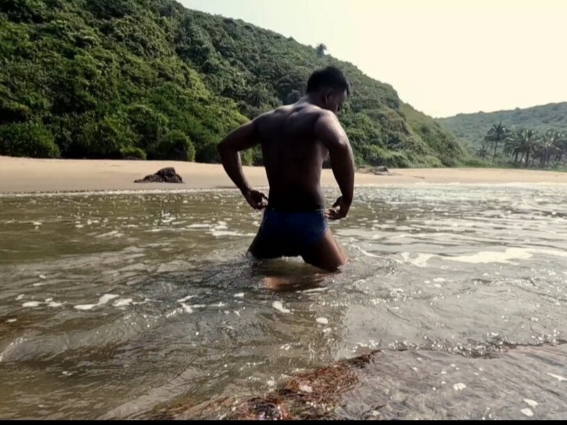 Hunky_Ariyaan Chatroom