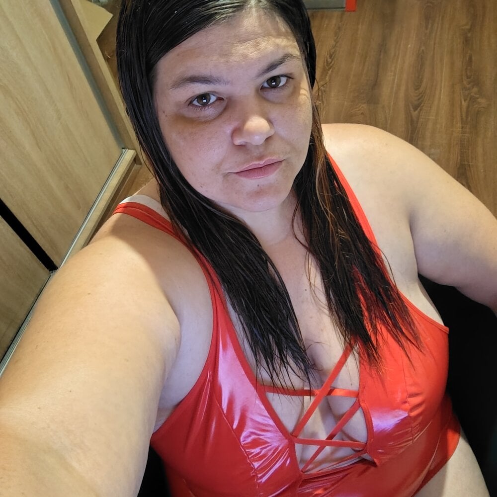 IONY_COSTINIA696969 Chatroom