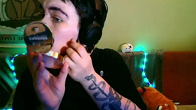 Ice_small_owl_ Chatroom