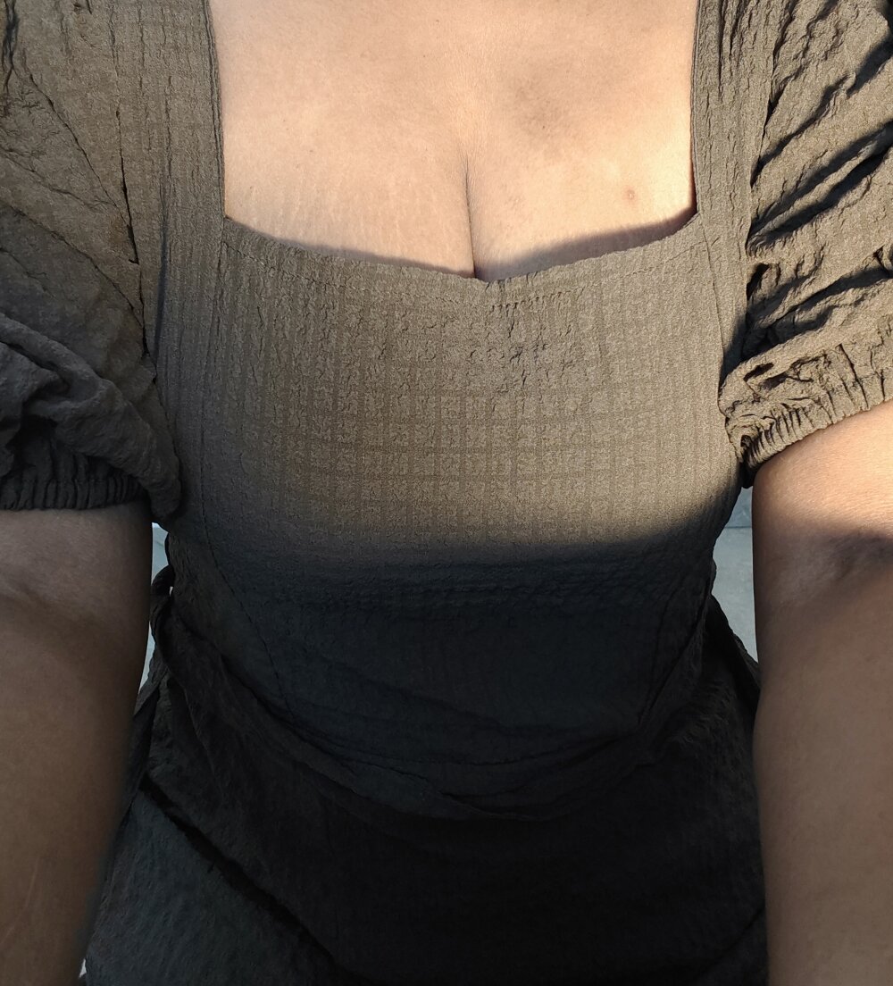 Indian_Leenarani Chatroom