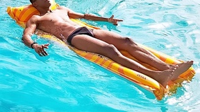 Interracial_Snow_Bunny