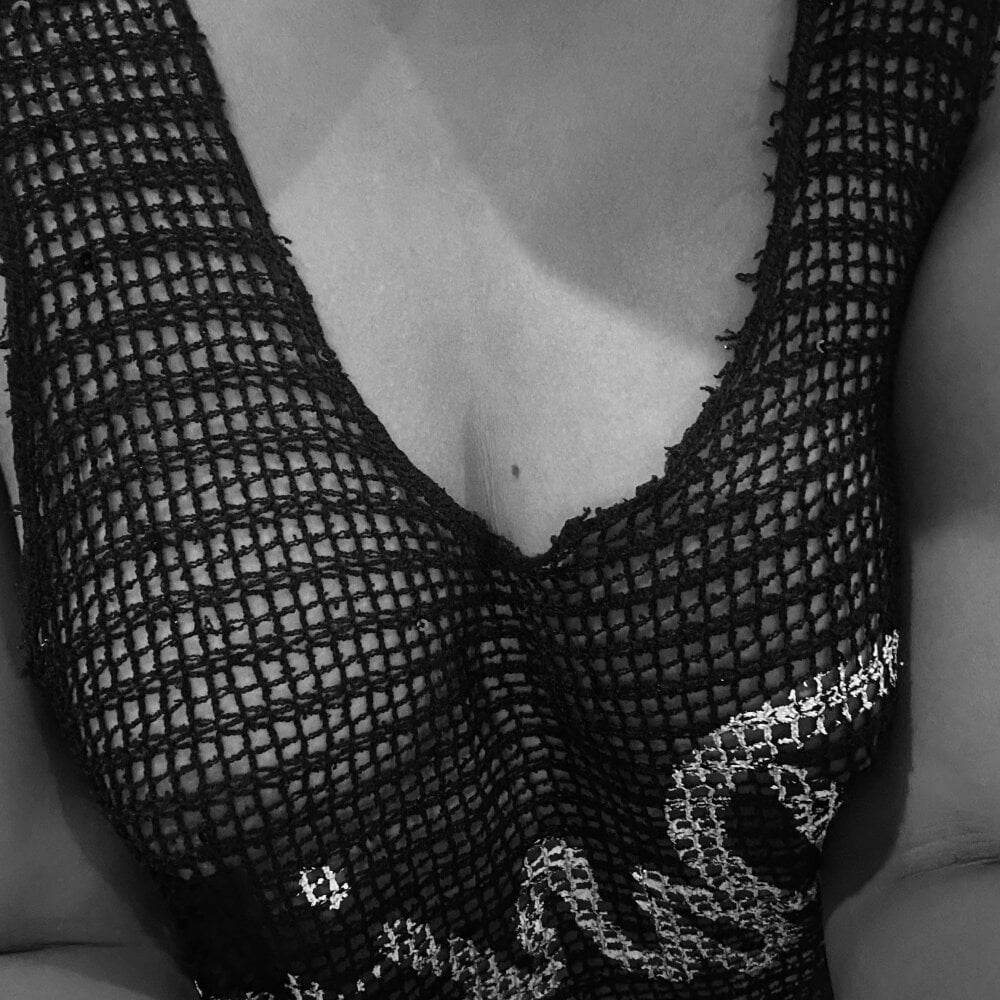 Invisible_Ladyxx Chatroom