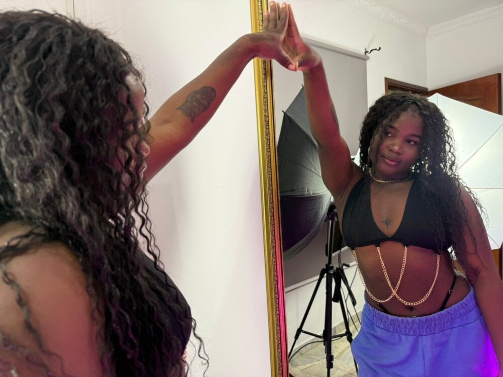 IrisHerrera_ Chatroom