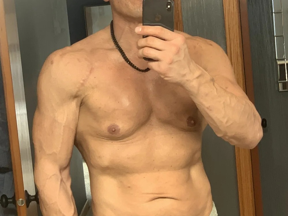 IronDaddyX Chatroom