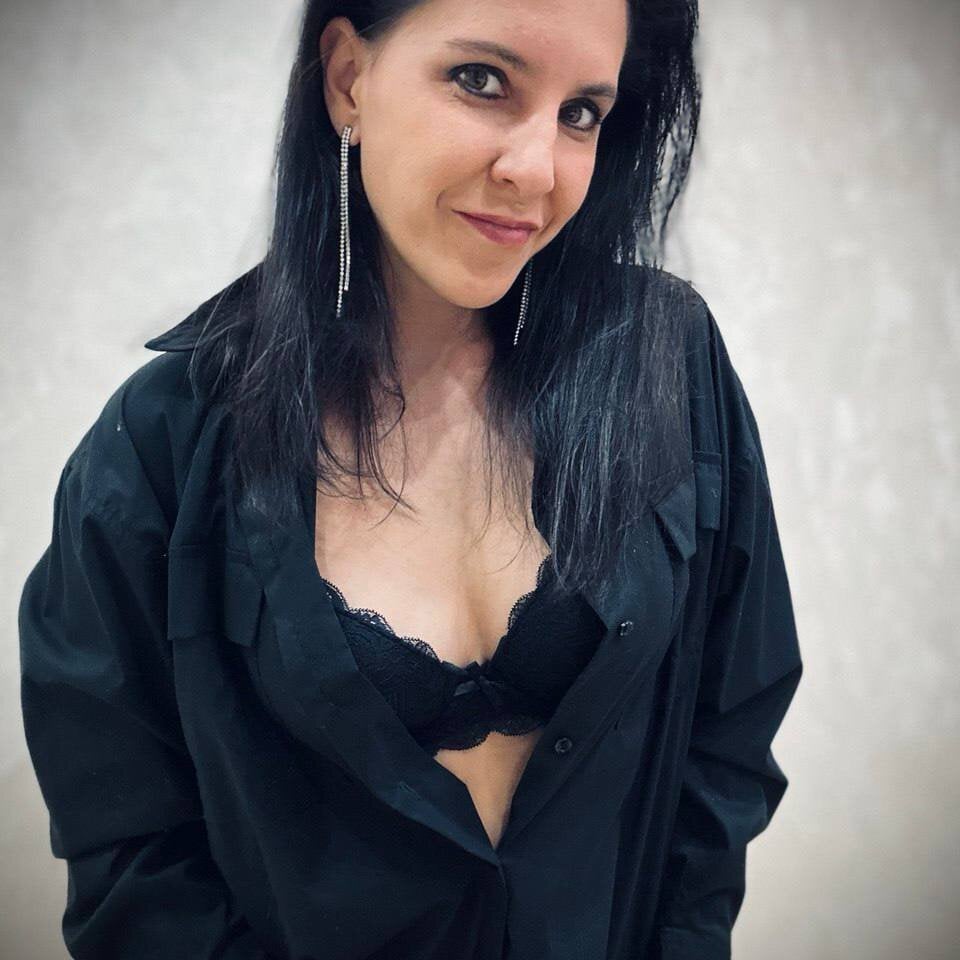 Irwi_Tomboy Chatroom