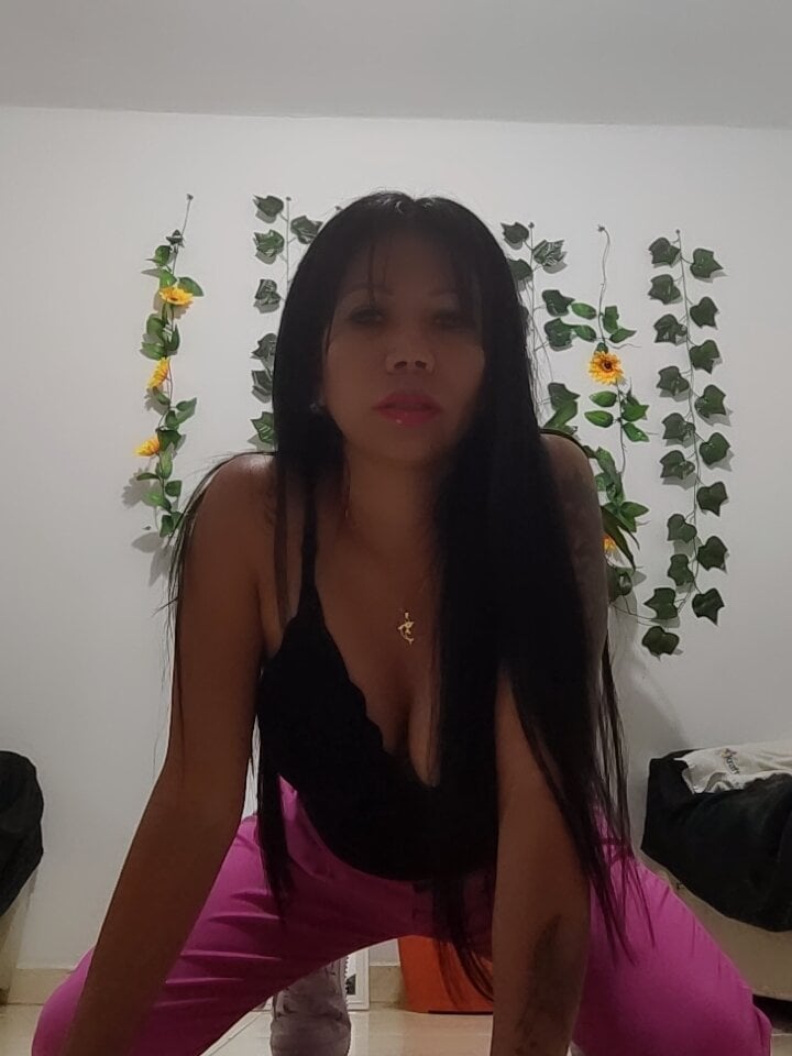 Isa_Chevalier Chatroom