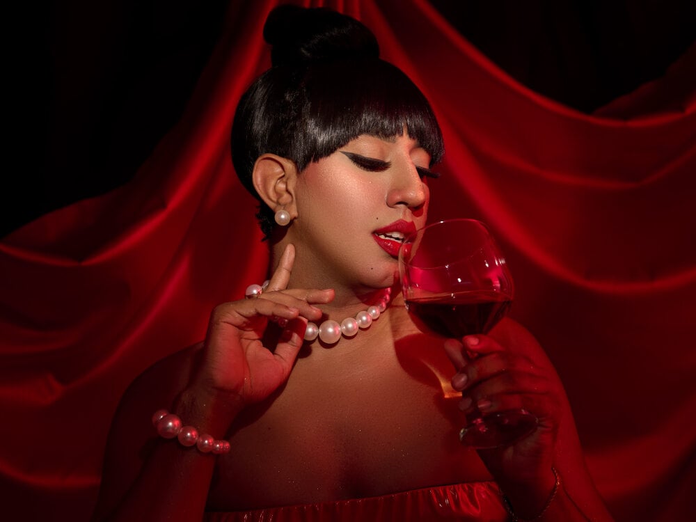 IsabellaDarrell_ts Chatroom