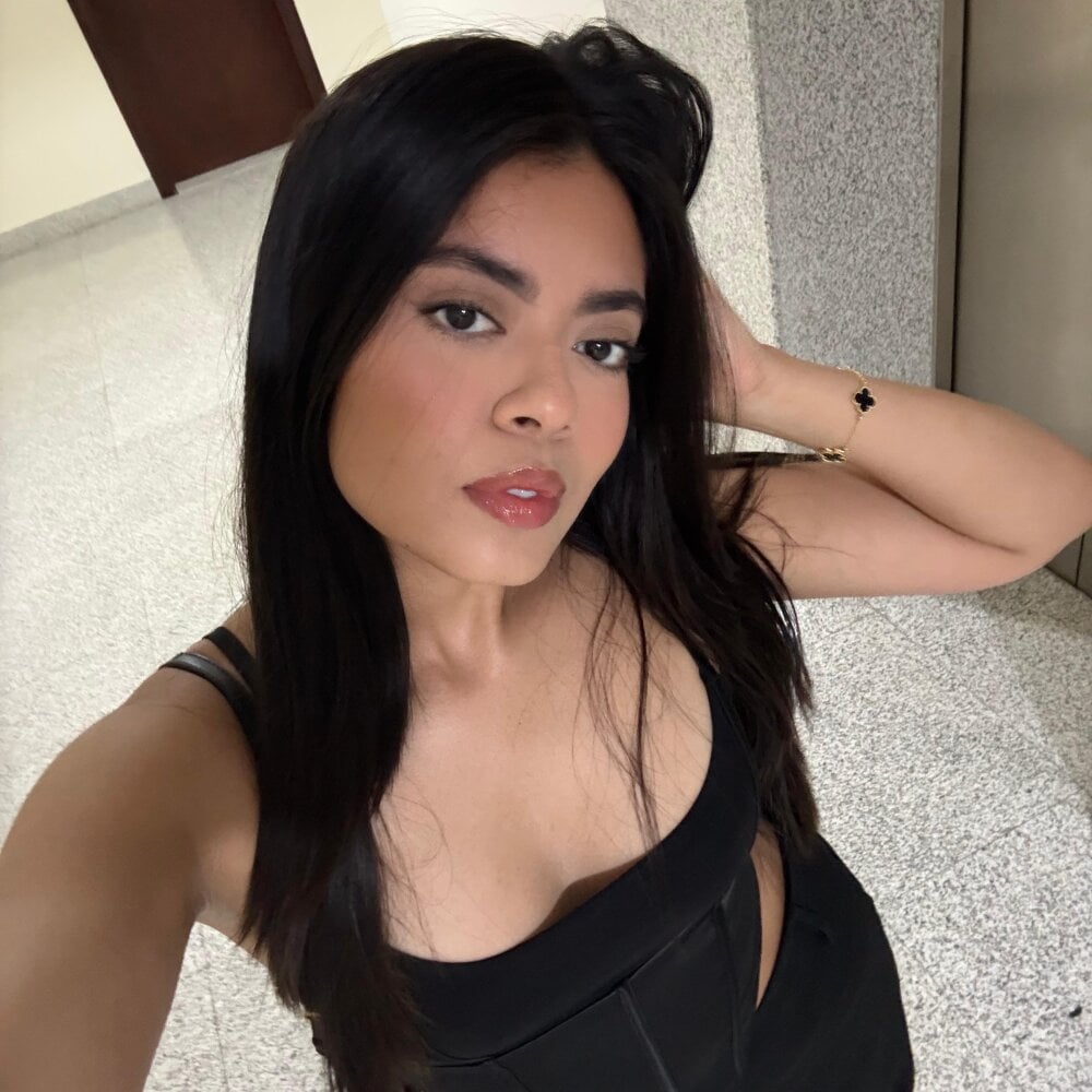 Isabellax21 Chatroom