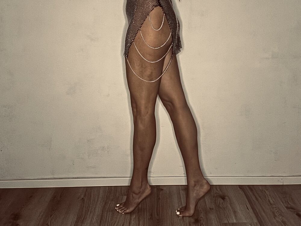 IsadoraBaby11 Chatroom