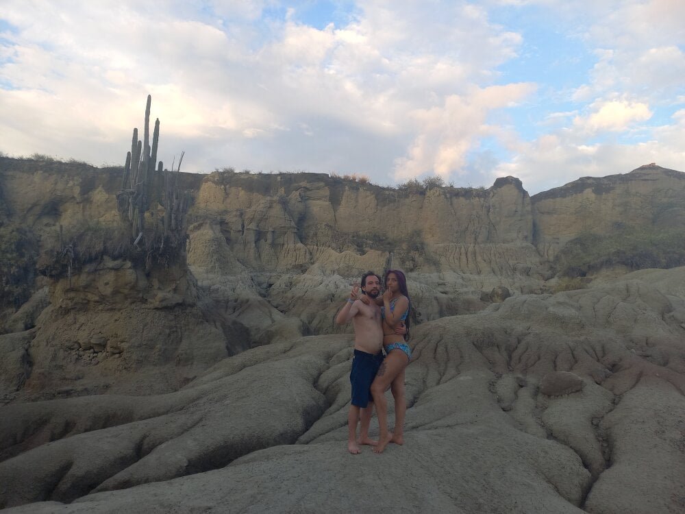 Isis_Robert Chatroom