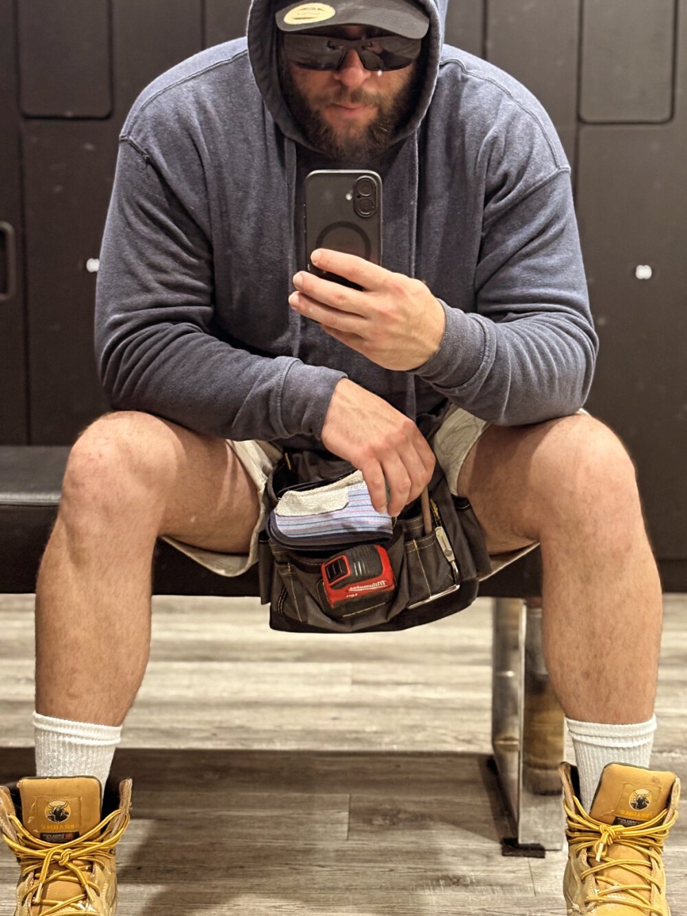 J_thebeastxxx Chatroom