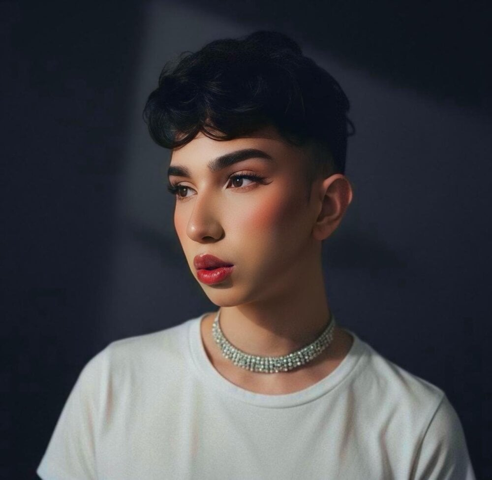 James_BrownT Chatroom