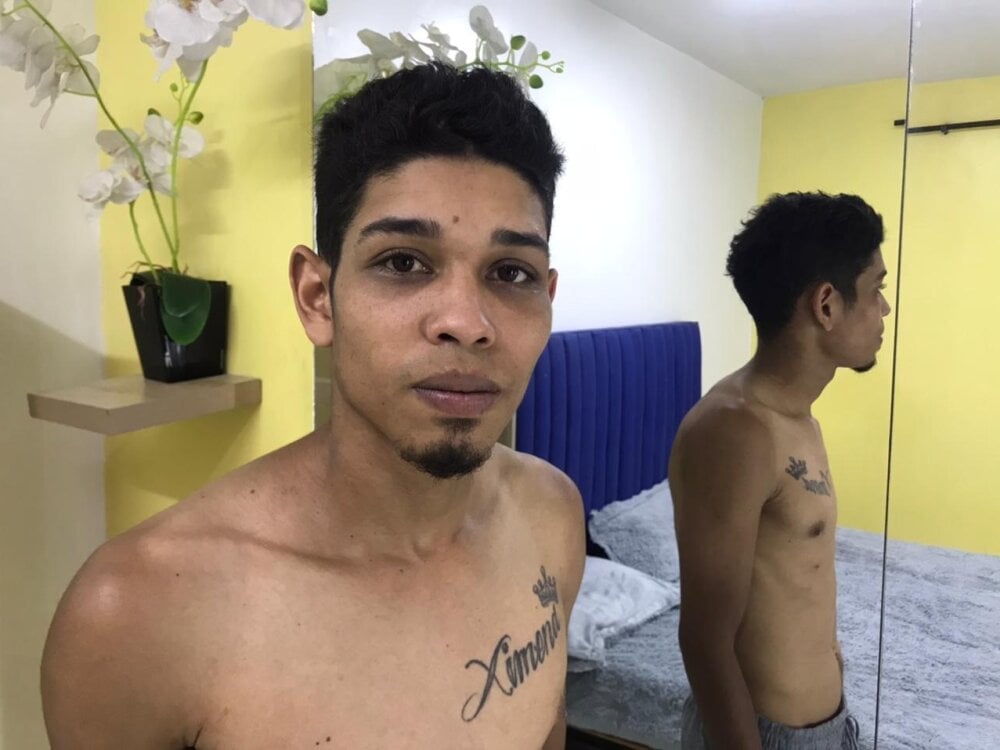 Jeik_Lorens Chatroom