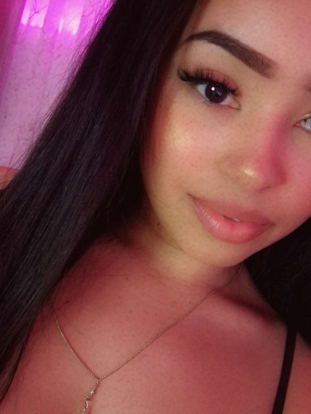 Ju_Latinaa Chatroom