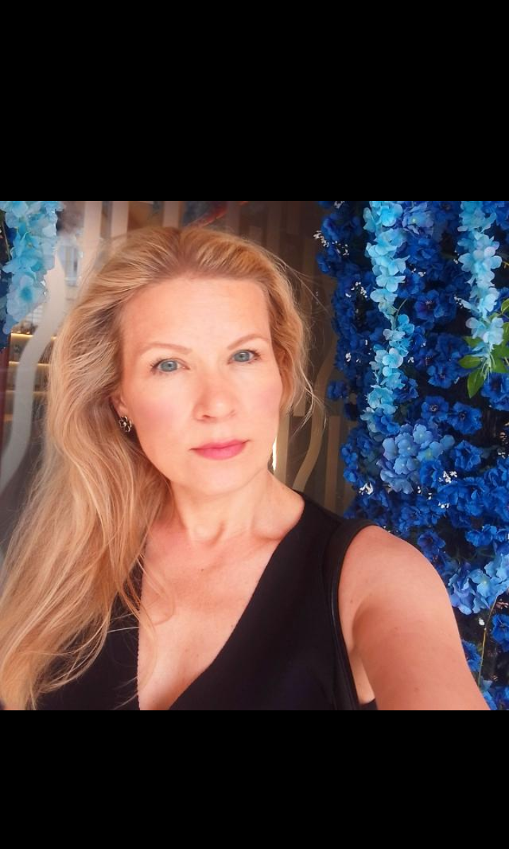 Julia_Giulia Chatroom