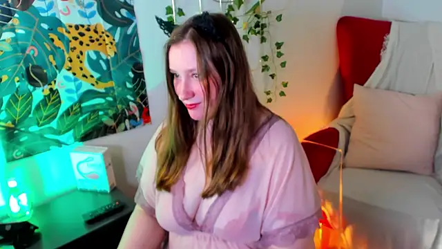 Julia_July Chatroom