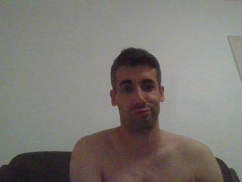 JulioIsHere4you Chatroom