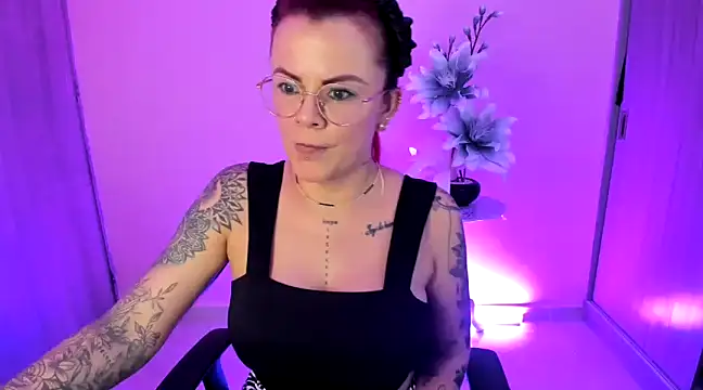 KAROL_MILF Chatroom