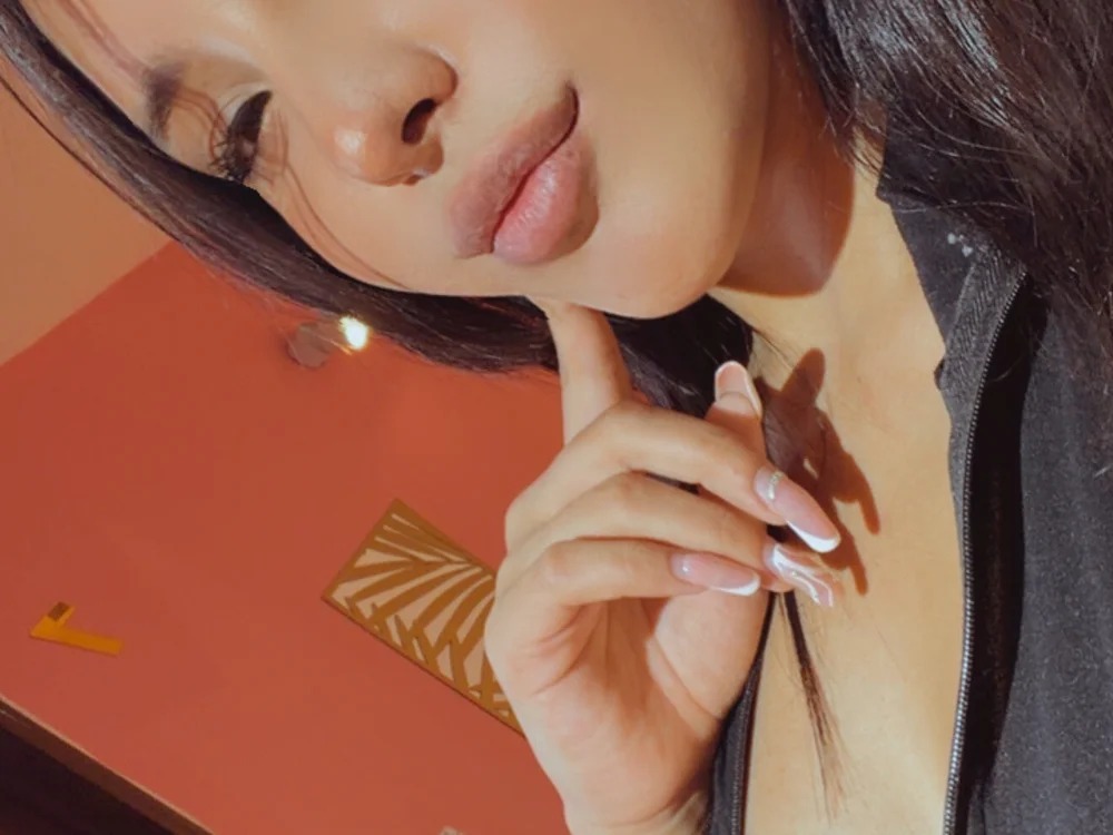 KITTYROSSE_ Chatroom